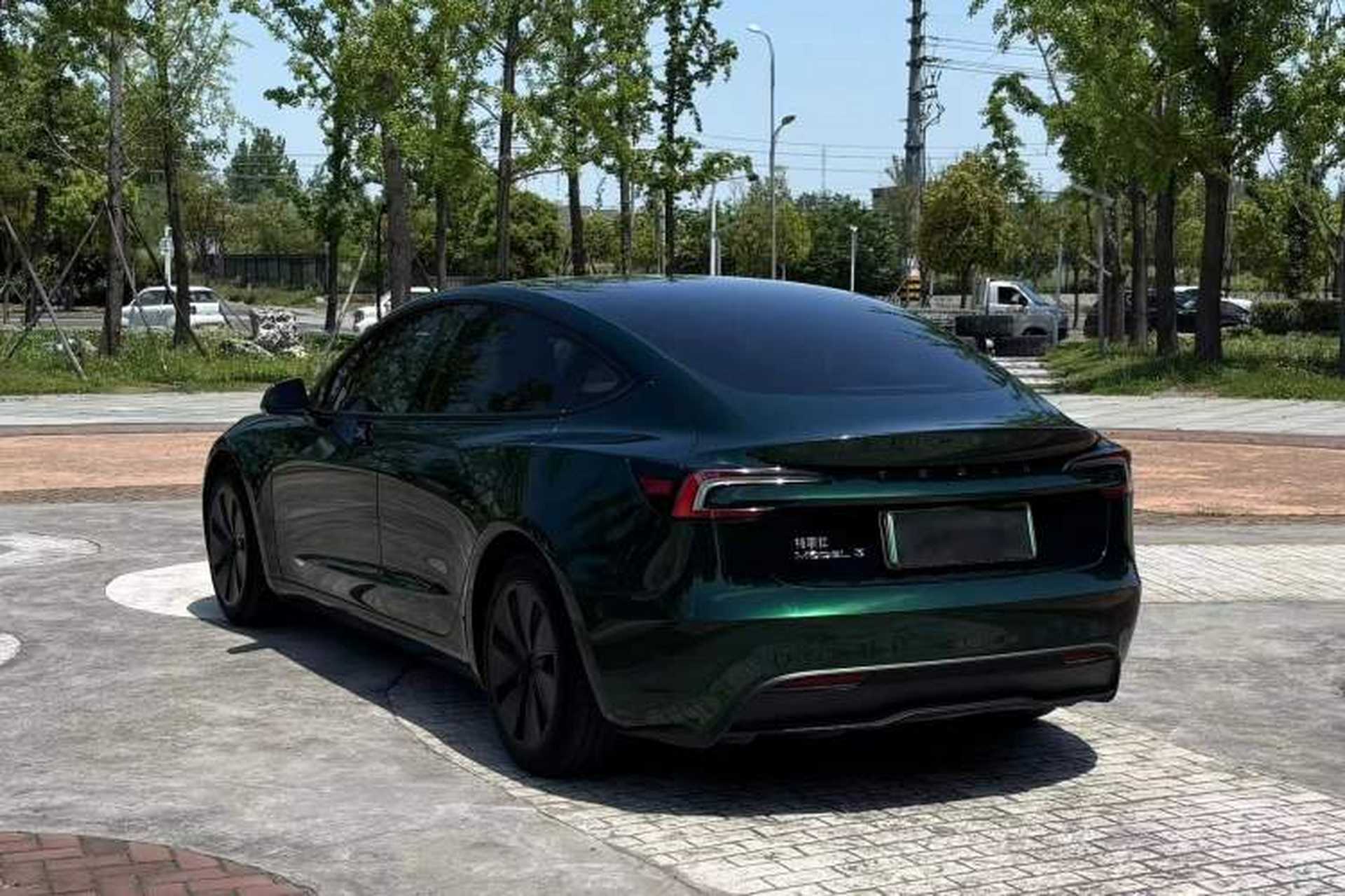 Used Tesla Model 3 2023 Rear-Wheel-Drive Version Exterior 3