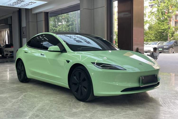 Used Tesla Model 3 2023 Rear-Wheel-Drive Version Exterior 4