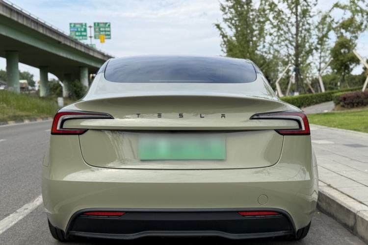 Used Tesla Model 3 2023 Rear-Wheel-Drive Version Exterior 6