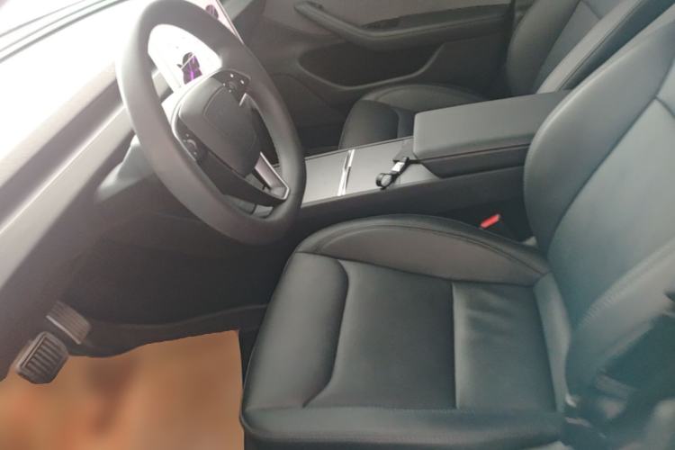 Used Tesla Model 3 2023 Rear-Wheel-Drive Version Left Front Seat