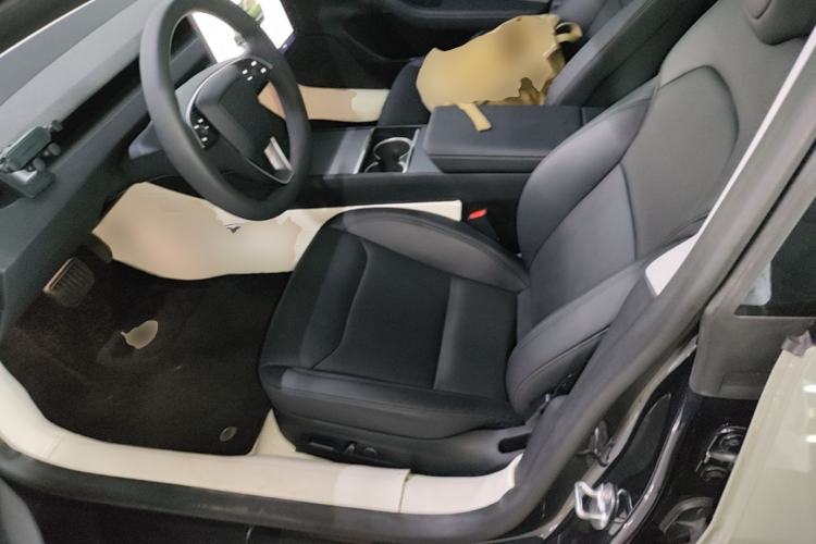 Used Tesla Model 3 2023 Rear-Wheel-Drive Version Left Front Seat