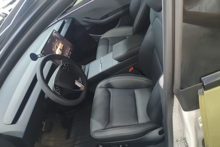 Used Tesla Model 3 2023 Rear-Wheel-Drive Version Left Front Seat