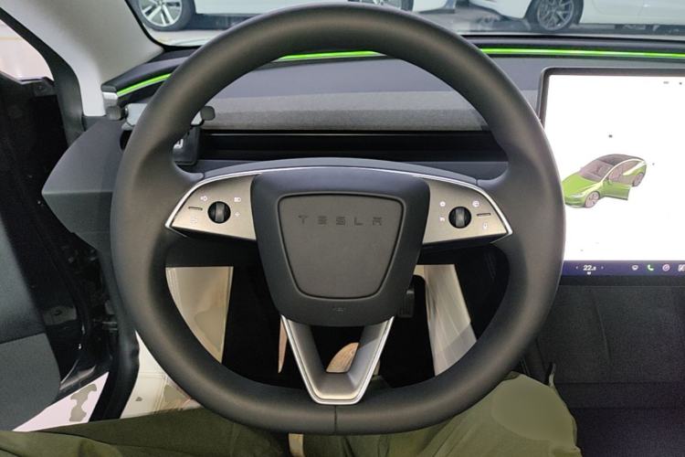 Used Tesla Model 3 2023 Rear-Wheel-Drive Version Steering Wheel