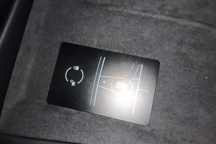 Used Tesla Model 3 2023 Rear-Wheel-Drive Version Vehicle Key