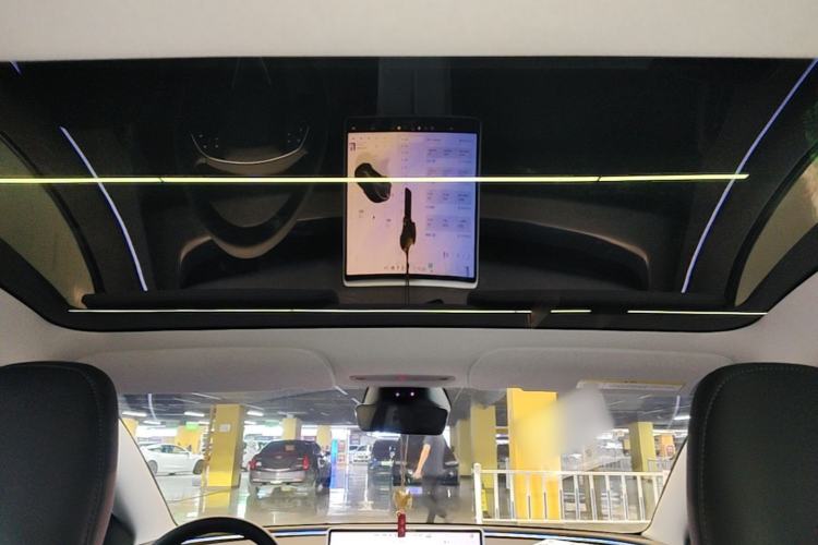 Used Tesla Model 3 2023 Rear-Wheel-Drive Version Headliner