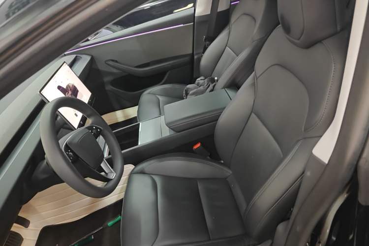 Used Tesla Model 3 2023 Rear-Wheel-Drive Version Left Front Seat