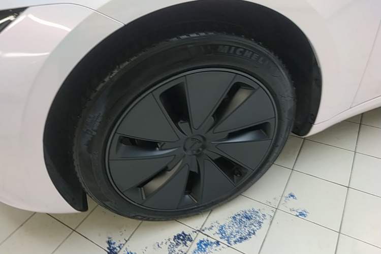 Used Tesla Model 3 2023 Rear-Wheel-Drive Version Left Front Wheel Hub