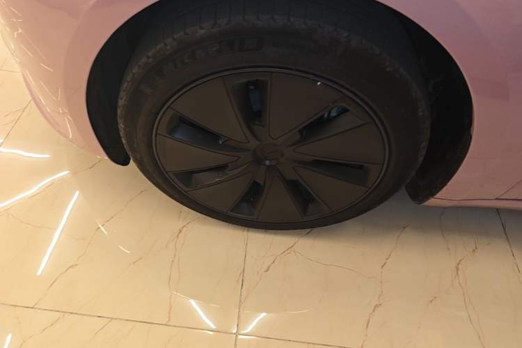 Used Tesla Model 3 2023 Rear-Wheel-Drive Version Left Front Wheel Hub