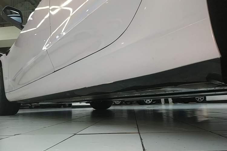Used Tesla Model 3 2023 Rear-Wheel-Drive Version Left Side Sill