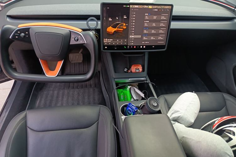 Used Tesla Model 3 2023 Rear-Wheel-Drive Version Center Console