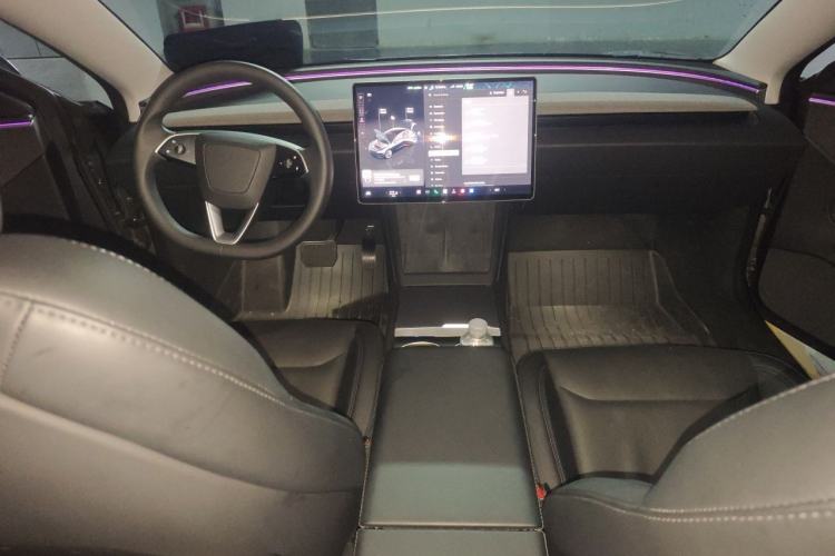 Used Tesla Model 3 2023 Long-Range All-Wheel-Drive Version Center Console