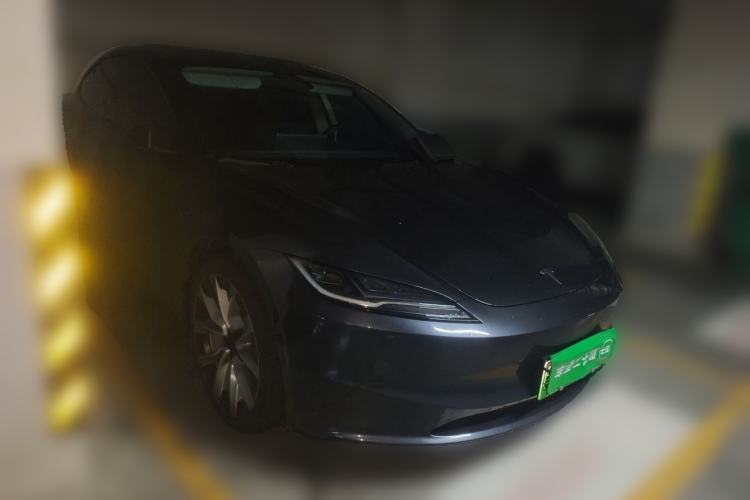 Used Tesla Model 3 2023 Long-Range All-Wheel-Drive Version Front Right 45 Deg