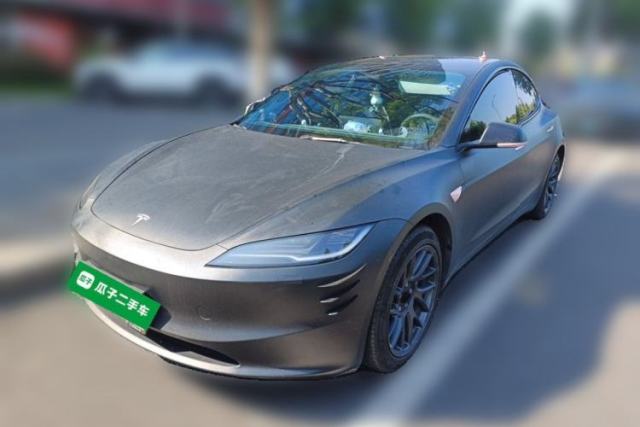 Używany Tesla Model 3 2023 Rear-Wheel-Drive Version