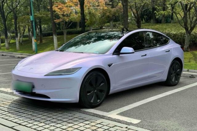 Used Tesla Model 3 2023 Long-Range All-Wheel-Drive Version