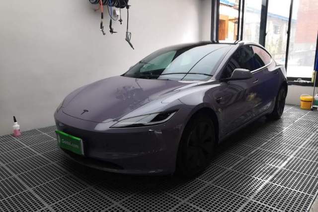Used Tesla Model 3 2023 Long-Range All-Wheel-Drive Version