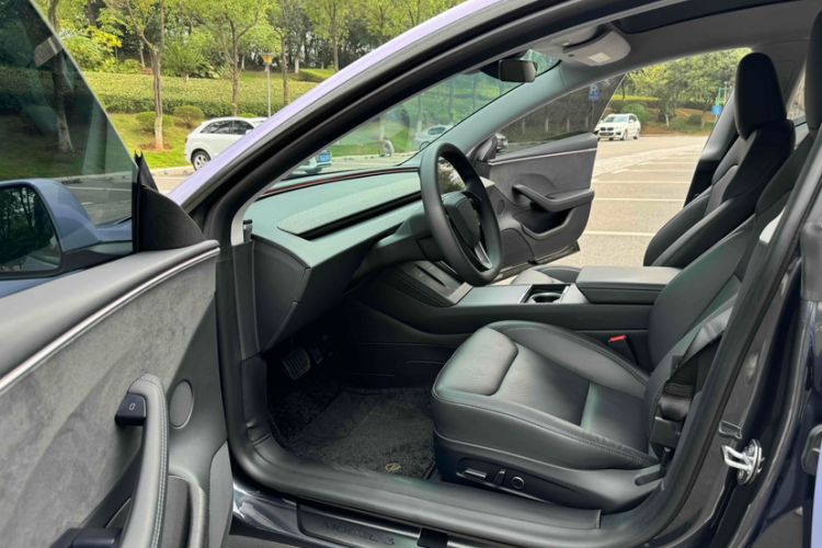Used Tesla Model 3 2023 Long-Range All-Wheel-Drive Version Exterior 2