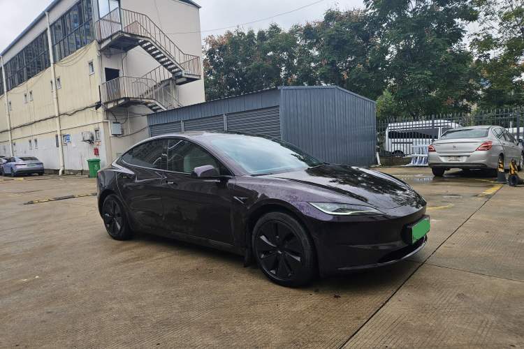 Used Tesla Model 3 2023 Long-Range All-Wheel-Drive Version Exterior 4