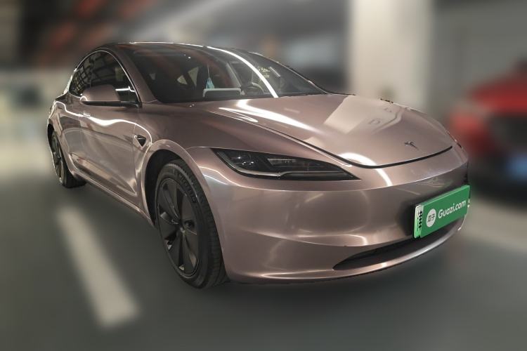 Used Tesla Model 3 2023 Rear-Wheel-Drive Version Front Right 45 Deg