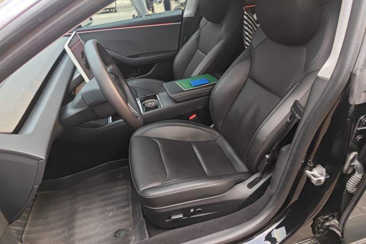 Used Tesla Model 3 2023 Rear-Wheel-Drive Version Left Front Seat