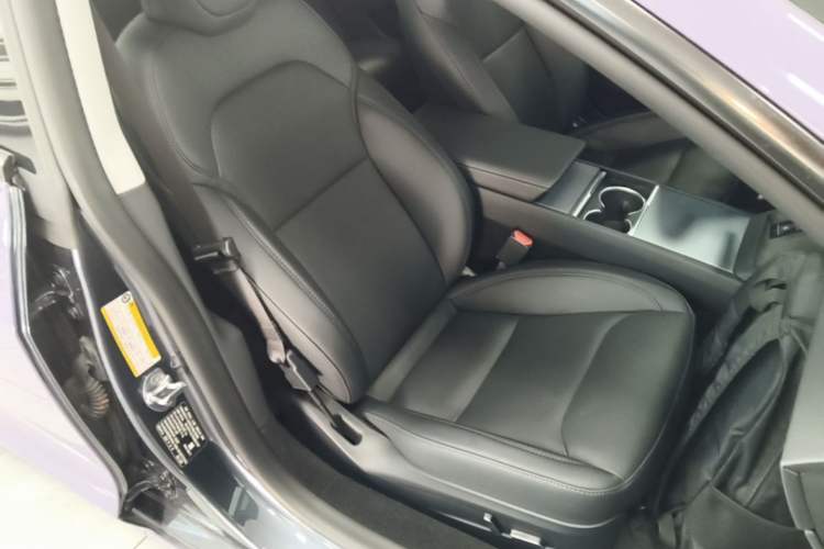 Used Tesla Model 3 2023 Rear-Wheel-Drive Version Right Front Seat