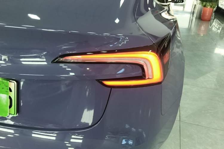 Used Tesla Model 3 2023 Rear-Wheel-Drive Version Right Rear Taillight