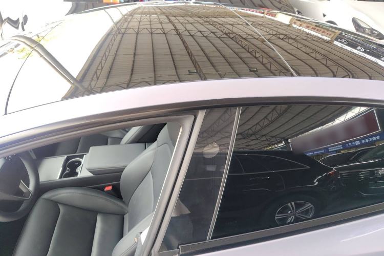 Used Tesla Model 3 2023 Long-Range All-Wheel-Drive Version Roof