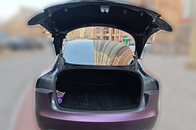 Used Tesla Model 3 2023 Long-Range All-Wheel-Drive Version Trunk