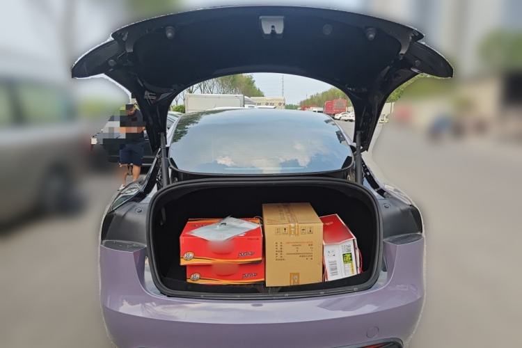 Used Tesla Model 3 2023 Rear-Wheel-Drive Version Trunk