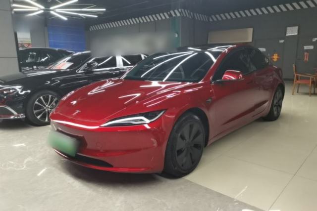 Used Tesla Model 3 2023 Long-Range All-Wheel-Drive Version