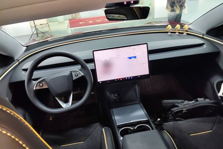 Used Tesla Model 3 2023 Rear-Wheel-Drive Version Center Console