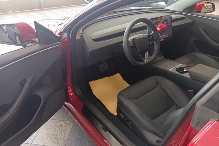 Used Tesla Model 3 2023 Long-Range All-Wheel-Drive Version Driver Seat