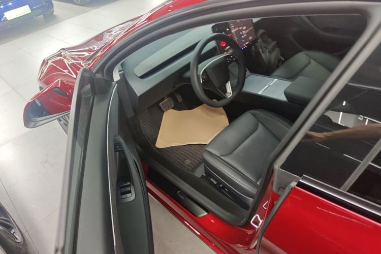 Used Tesla Model 3 2023 Long-Range All-Wheel-Drive Version Driver Seat