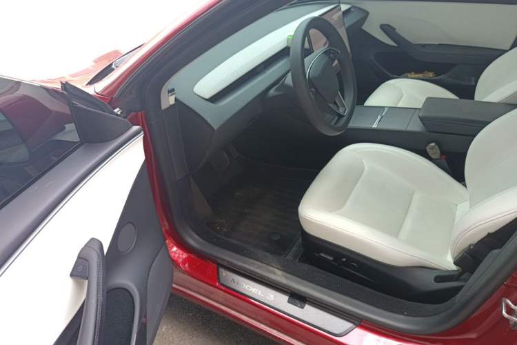 Used Tesla Model 3 2023 Long-Range All-Wheel-Drive Version Driver Seat