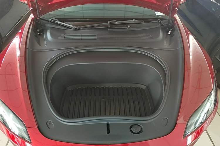 Used Tesla Model 3 2023 Rear-Wheel-Drive Version Engine Bay