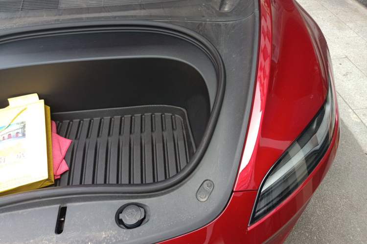 Used Tesla Model 3 2023 Long-Range All-Wheel-Drive Version Engine Bay Left