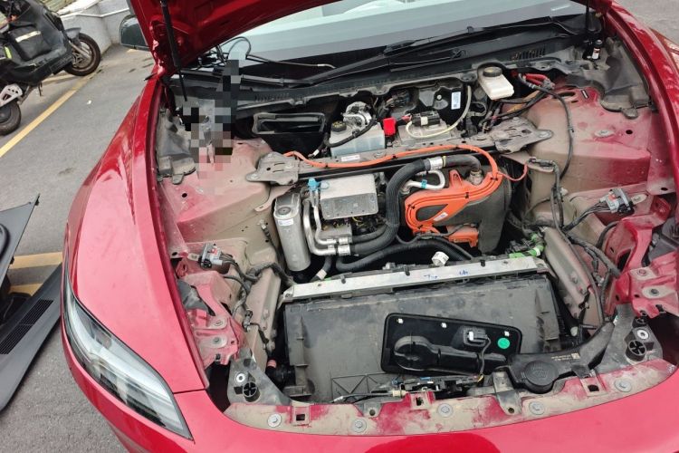 Used Tesla Model 3 2023 Rear-Wheel-Drive Version Engine Bay Right