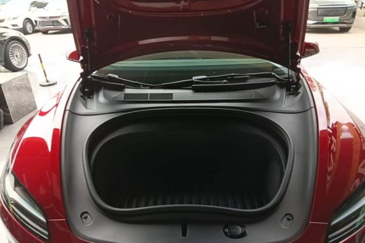 Used Tesla Model 3 2023 Rear-Wheel-Drive Version Engine Bay