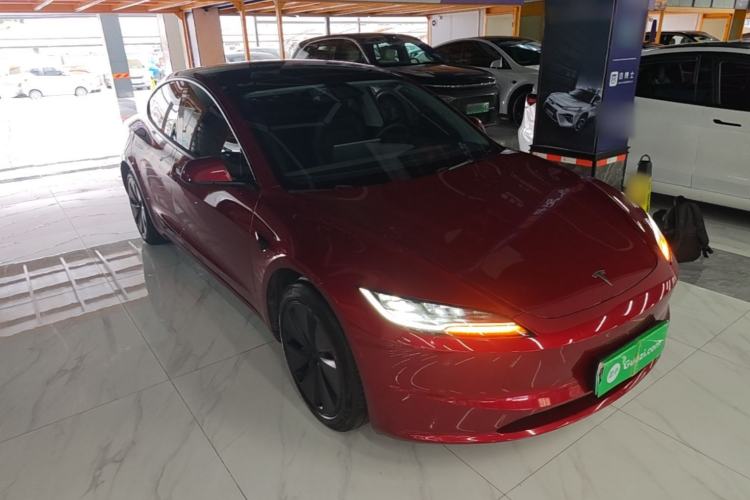 Used Tesla Model 3 2023 Rear-Wheel-Drive Version Exterior 1