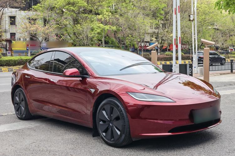 Used Tesla Model 3 2023 Rear-Wheel-Drive Version Exterior 1