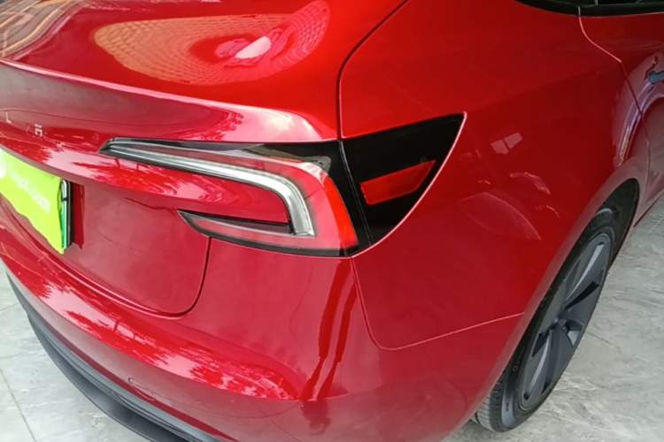 Used Tesla Model 3 2023 Rear-Wheel-Drive Version Exterior 3