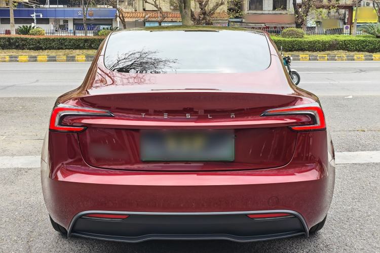 Used Tesla Model 3 2023 Rear-Wheel-Drive Version Exterior 4