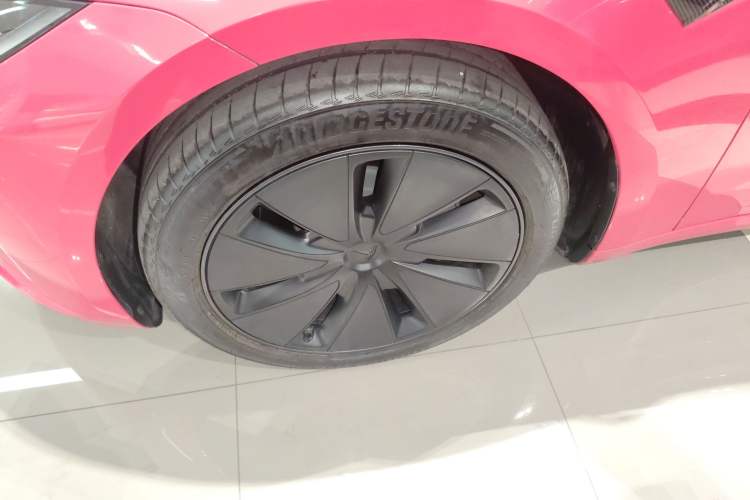 Used Tesla Model 3 2023 Long-Range All-Wheel-Drive Version Exterior 4