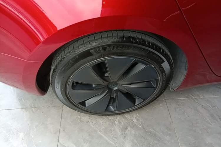 Used Tesla Model 3 2023 Rear-Wheel-Drive Version Exterior 5
