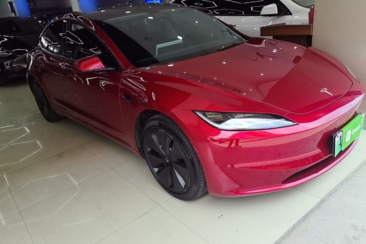 Used Tesla Model 3 2023 Rear-Wheel-Drive Version Front Right 45 Deg