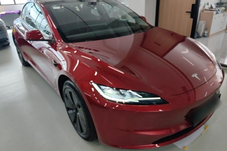Used Tesla Model 3 2023 Rear-Wheel-Drive Version Front Right 45 Deg