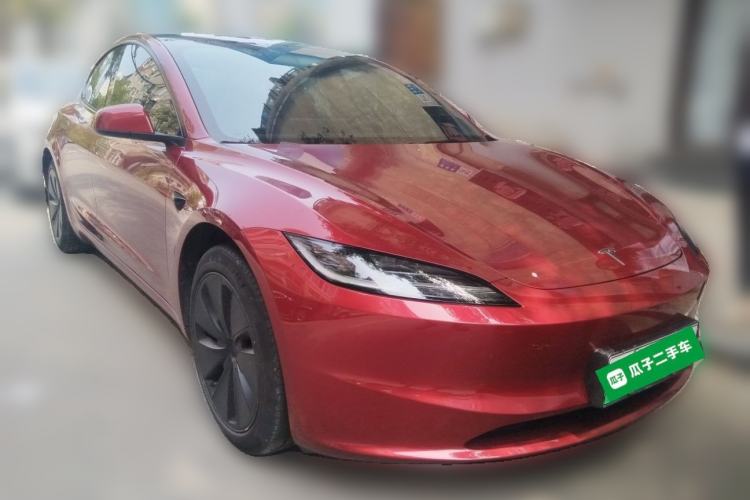 Used Tesla Model 3 2023 Rear-Wheel-Drive Version Front Right 45 Deg