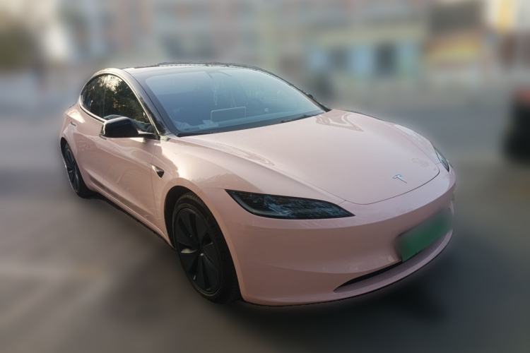 Used Tesla Model 3 2023 Rear-Wheel-Drive Version Front Right 45 Deg