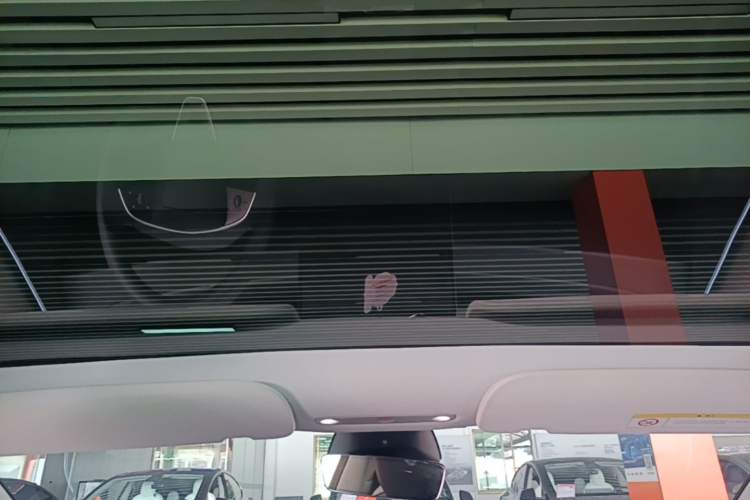 Used Tesla Model 3 2023 Long-Range All-Wheel-Drive Version Headliner