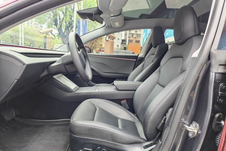 Used Tesla Model 3 2023 Rear-Wheel-Drive Version Interior 2