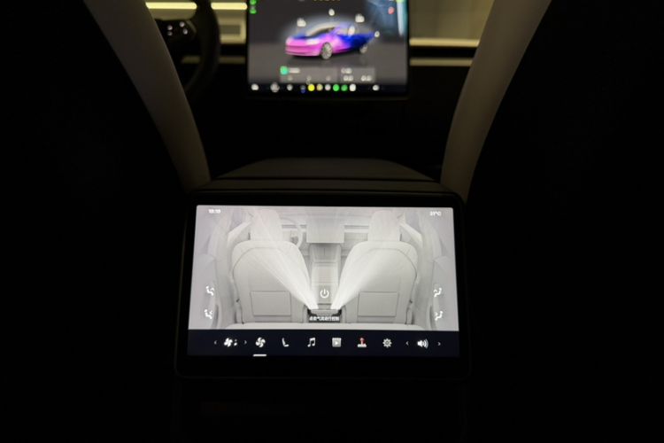 Used Tesla Model 3 2023 Rear-Wheel-Drive Version Interior 2